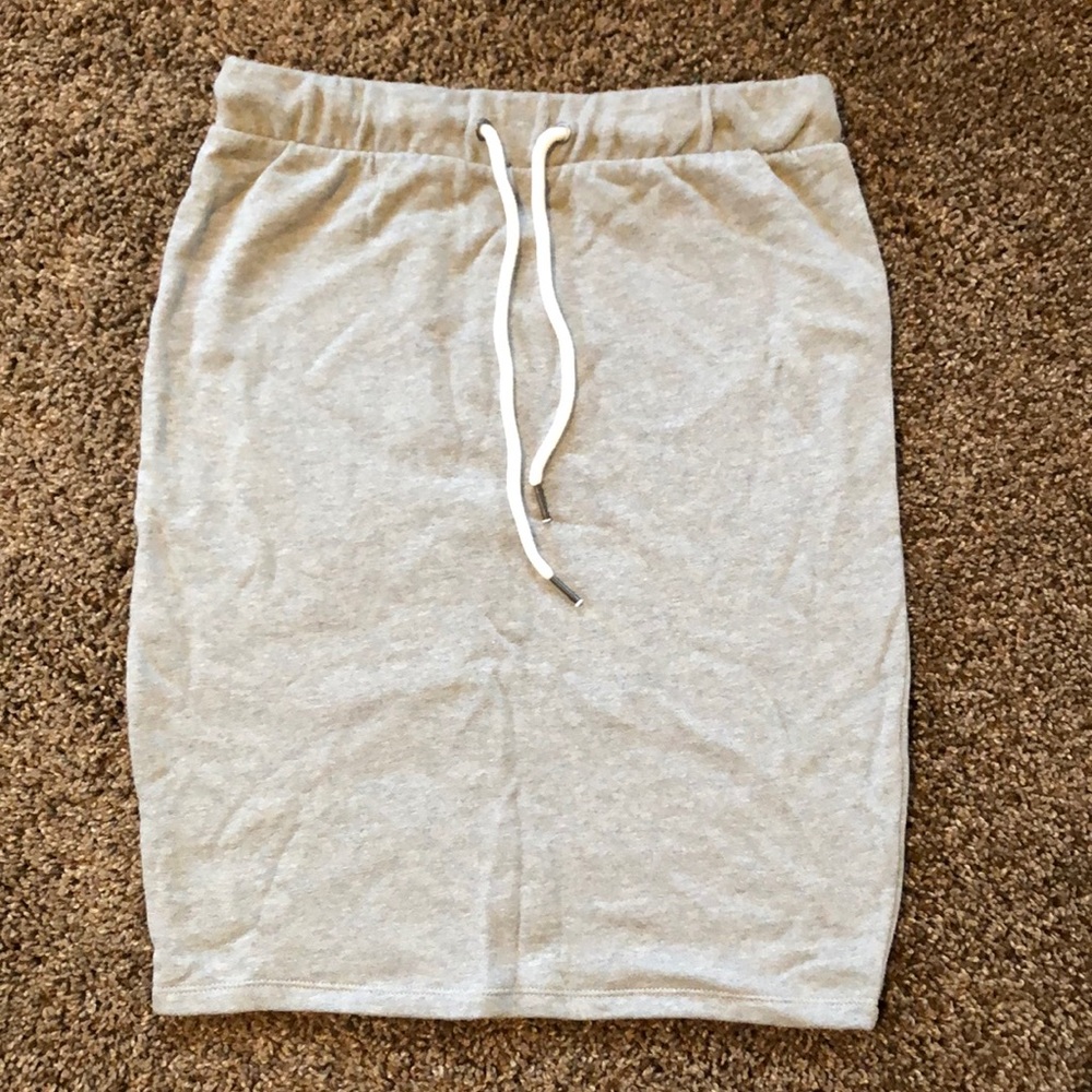 Sweatshirt skirt